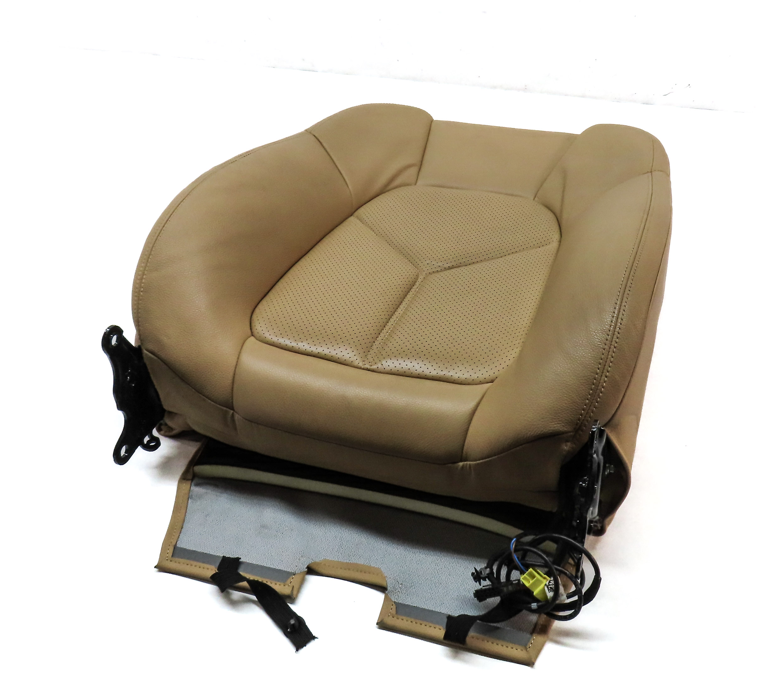 2013 PORSCHE CAYENNE (958) FRONT LEFT DRIVER UPPER SEAT BACK CUSHION (BEIGE) — exact item pictured